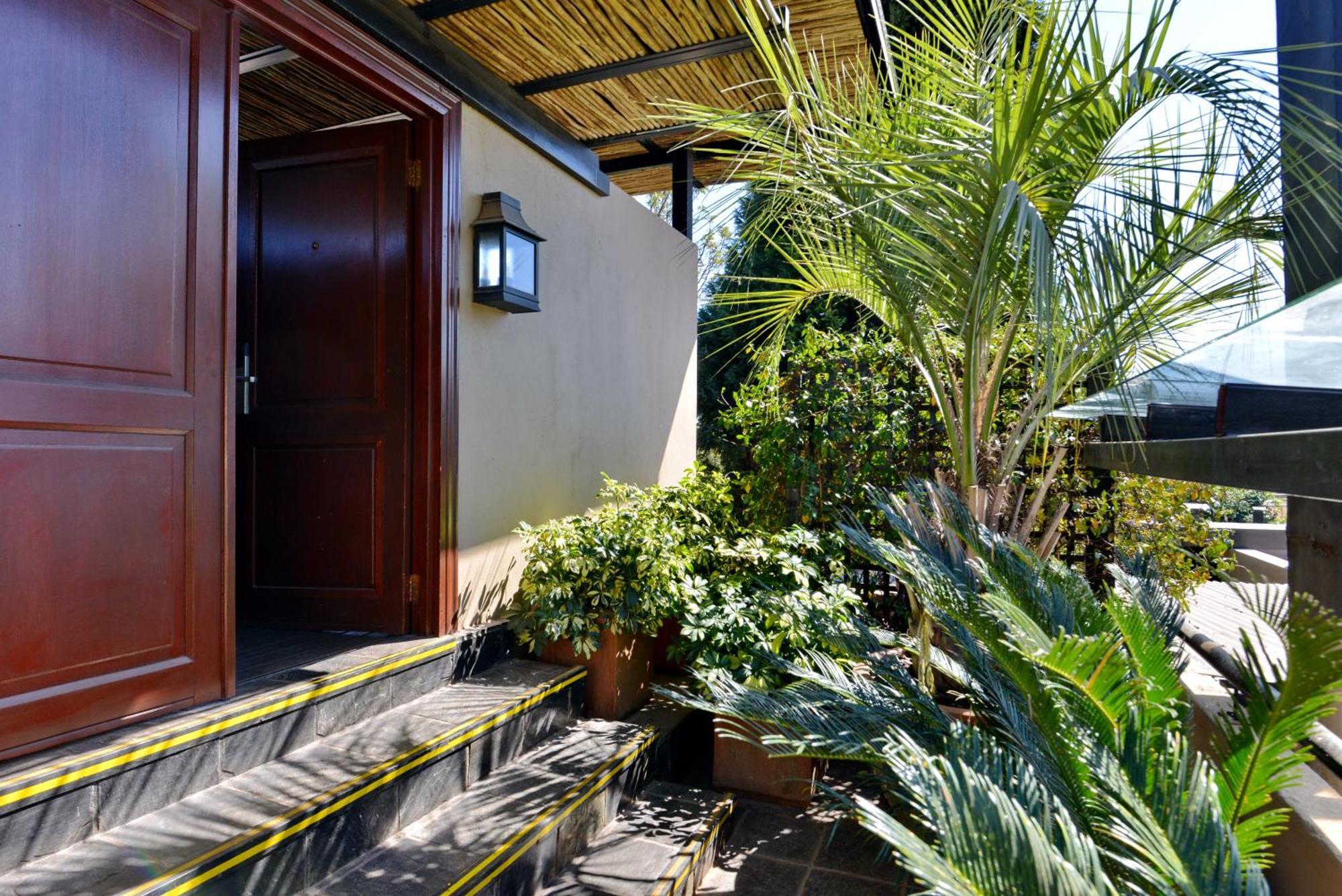 The Residence Johannesburg Exterior foto